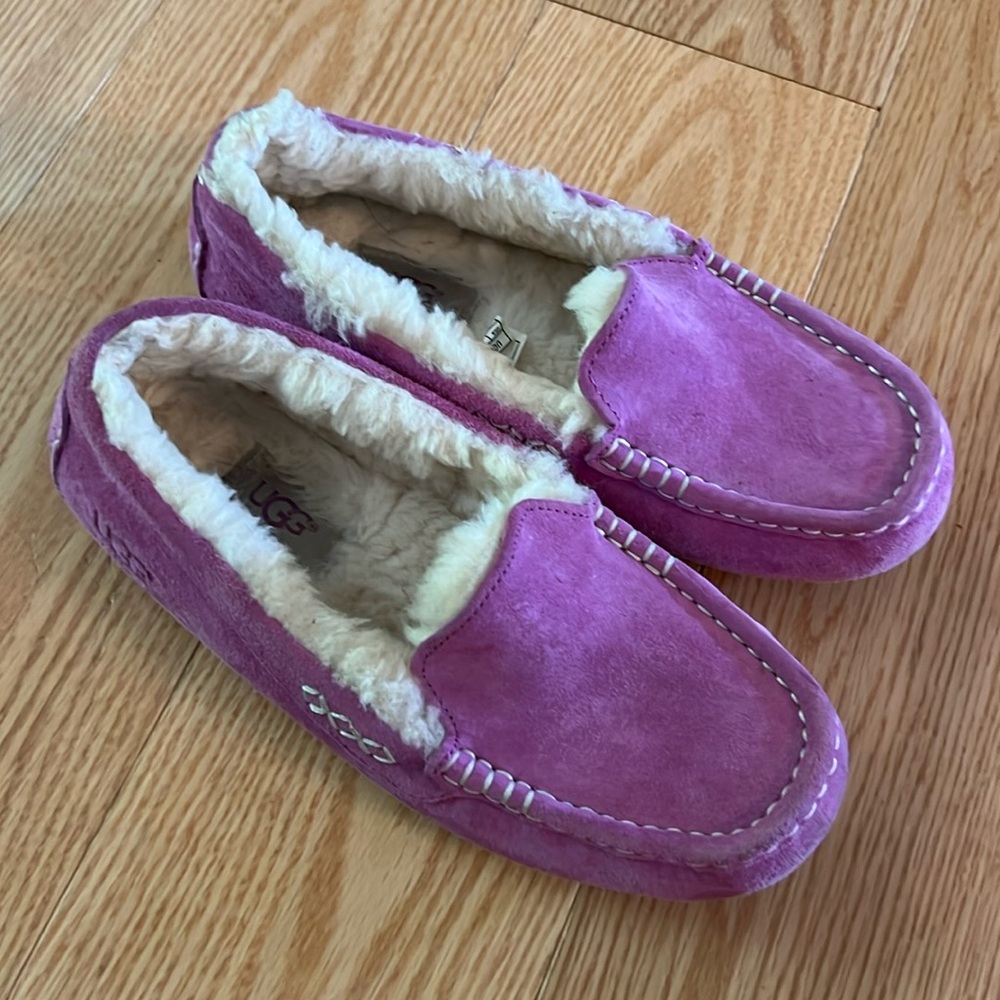 UGG Ansley Slippers Sz5 Spring Lilac Leather Gen Sheepskin Int Rubber Soles
